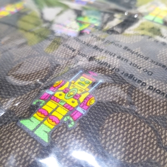 🤖🎯Coach Signature Cosmic Robot Print Silk Bandana In Walnut Multi🤖 - Picture 2 of 7